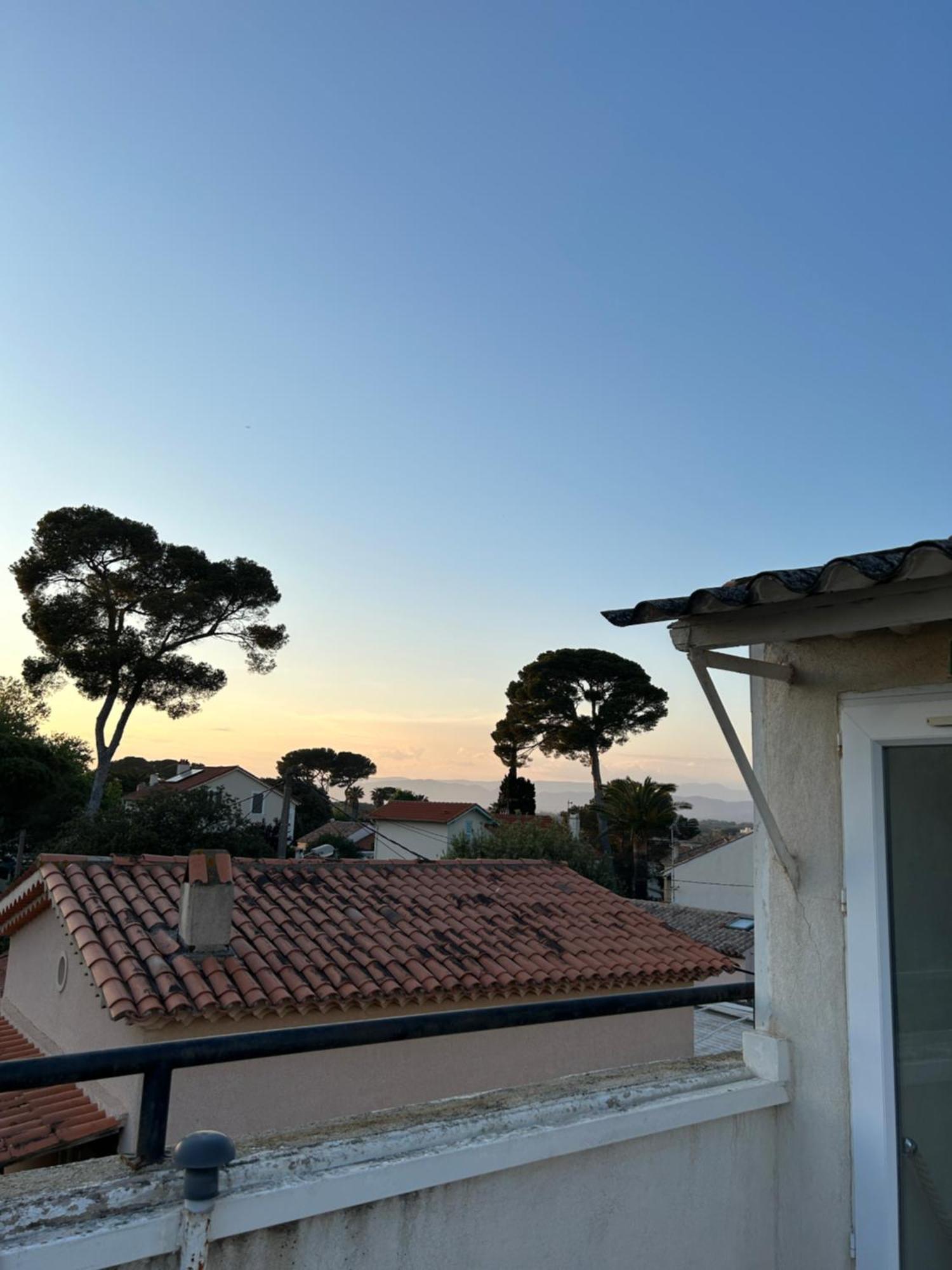Hotel L'Escale Au Soleil Saint Aygulf Kültér fotó